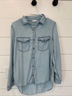 Pulse Light Blue Chambray Button Shirt